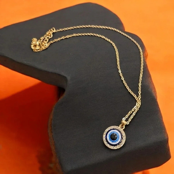 Devil's Eye Pendant Gold Plated Rhinestone Necklace - Picture 1 of 3